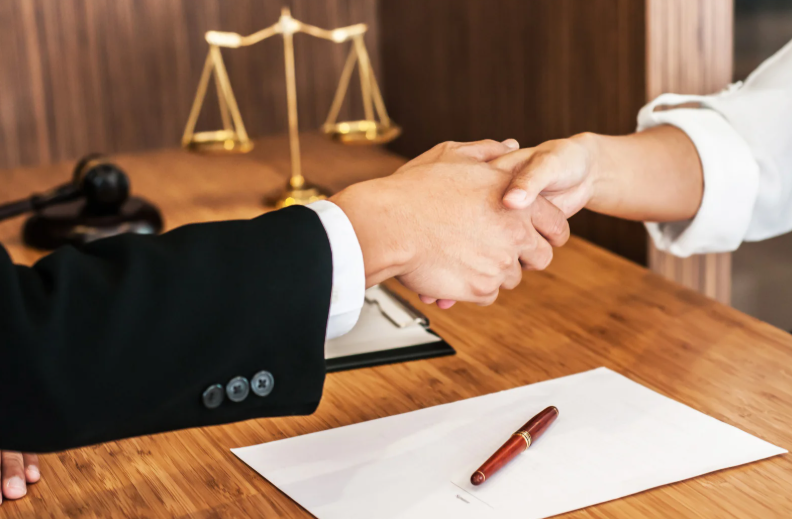 Artikel dan Wawasan Hukum Rudie Lawyer